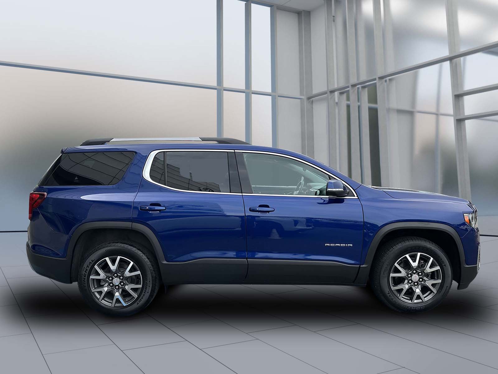 used 2023 GMC Acadia car, priced at $29,017