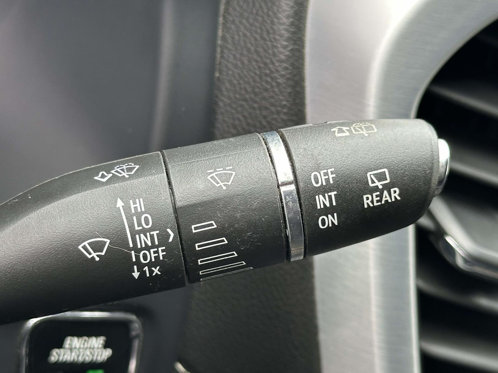 used 2023 GMC Acadia car, priced at $29,017