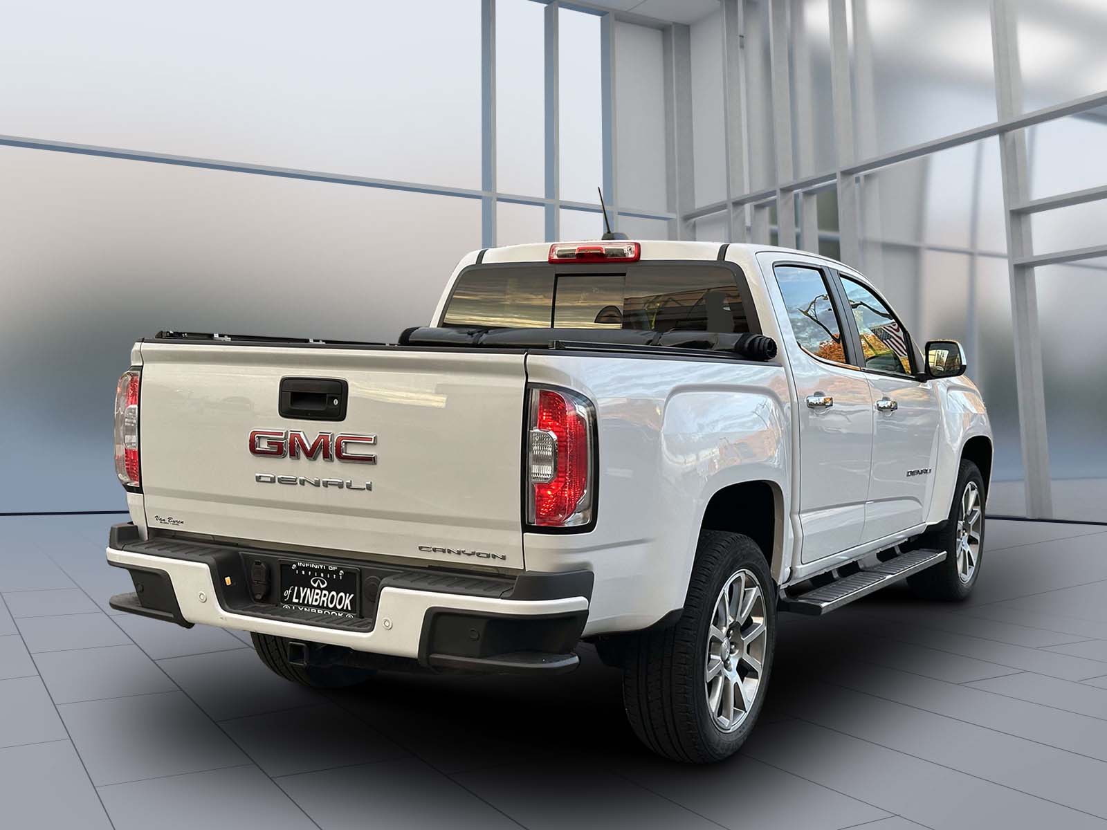 used 2022 GMC Canyon car, priced at $34,528