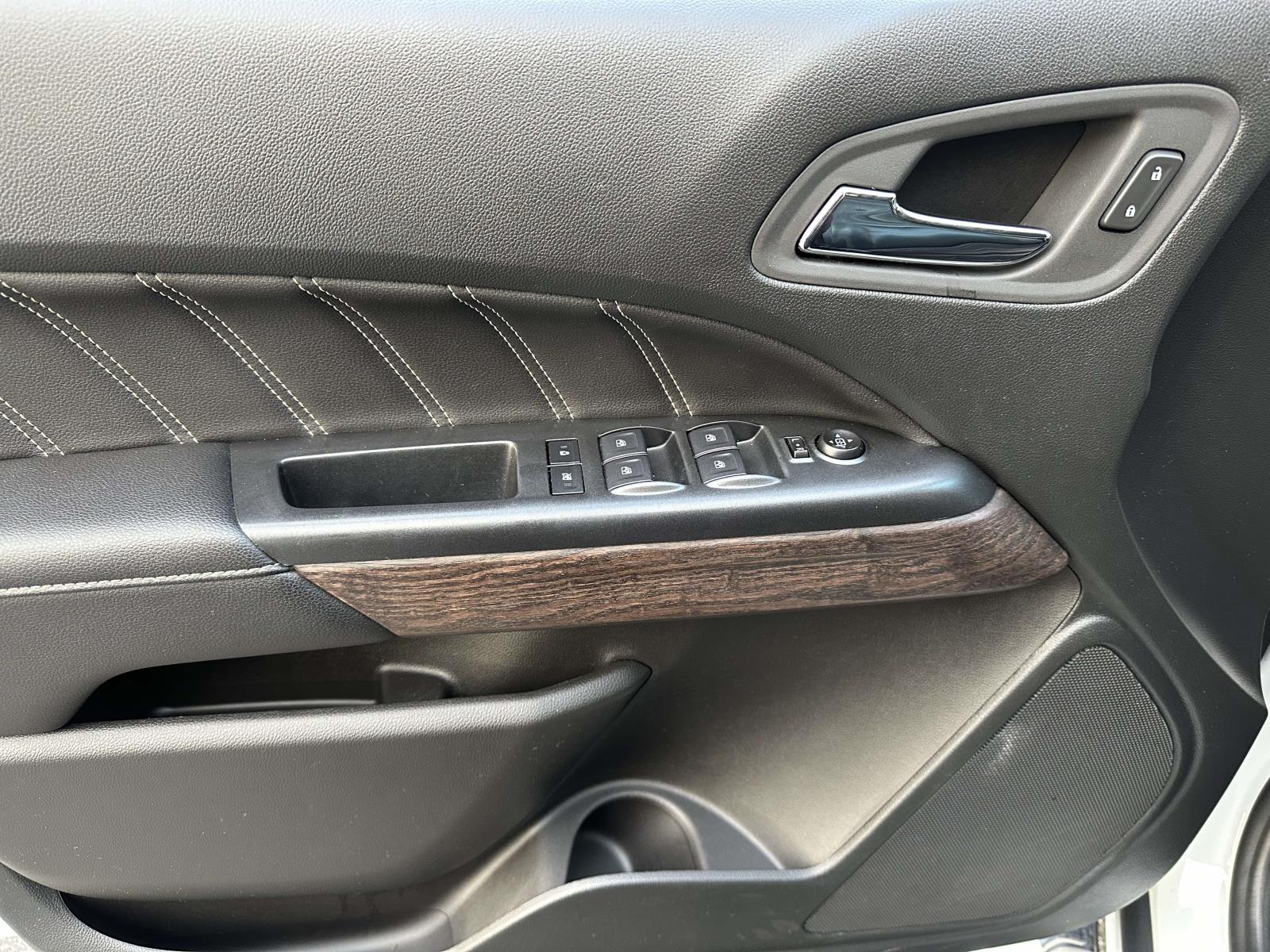 used 2022 GMC Canyon car, priced at $34,528