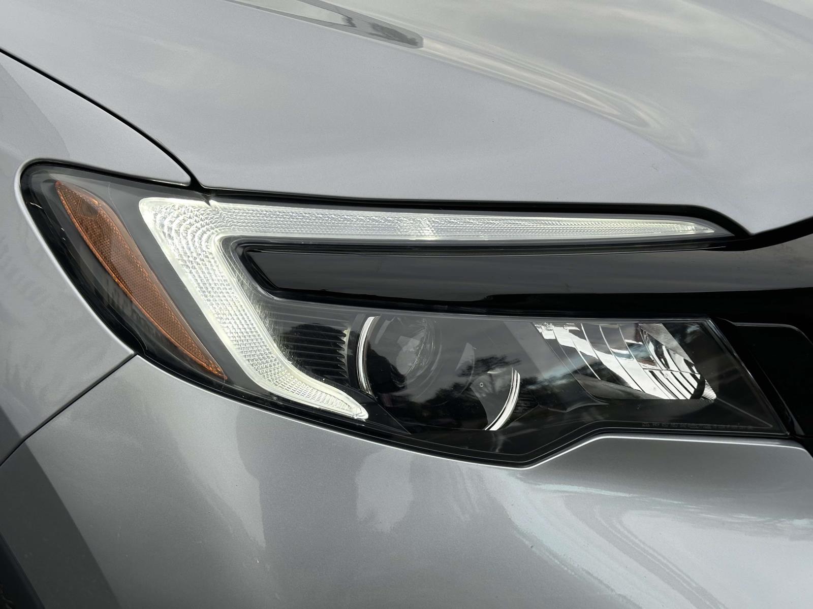 used 2022 Honda Pilot car, priced at $29,995