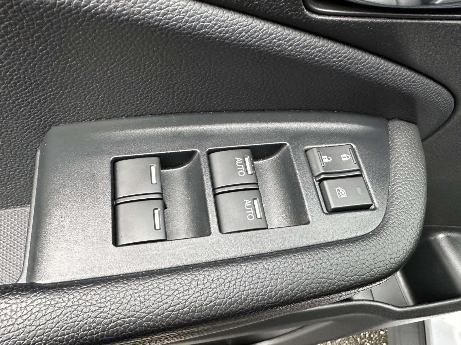 used 2022 Honda Pilot car, priced at $29,995