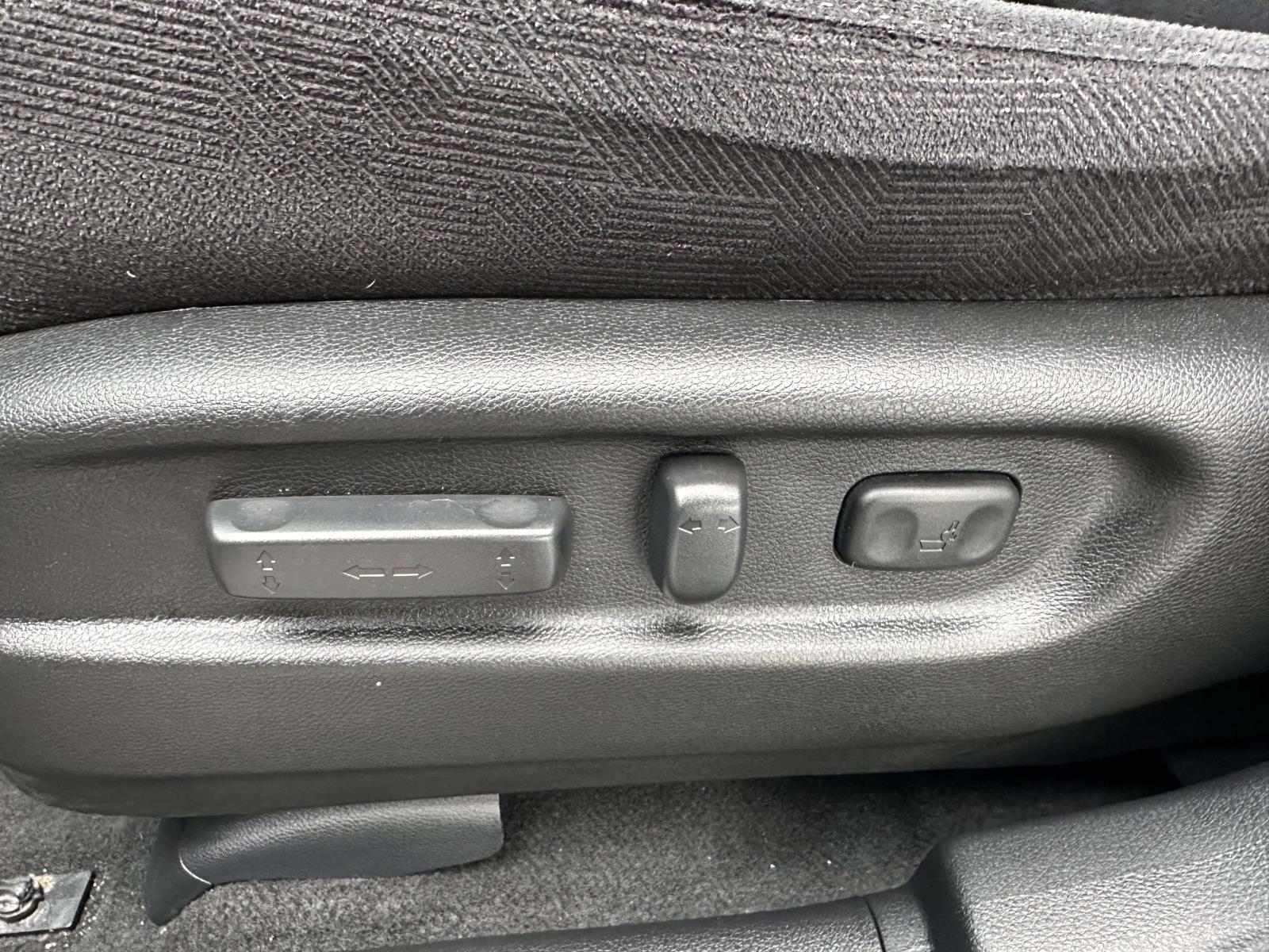 used 2022 Honda Pilot car, priced at $29,995