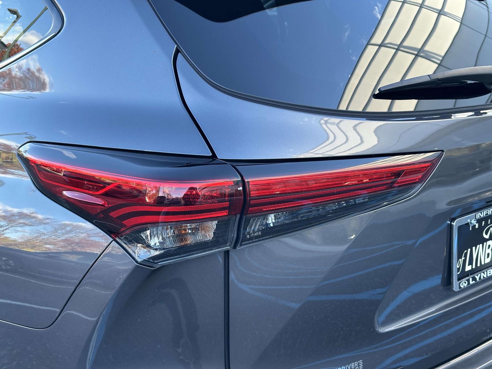 used 2022 Toyota Highlander car, priced at $35,755