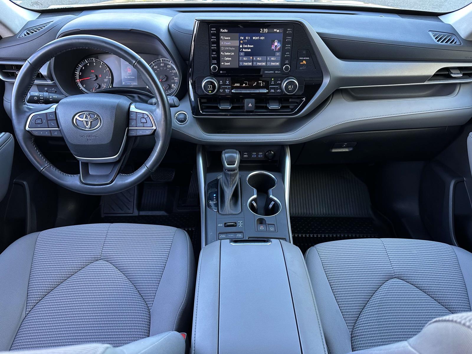 used 2022 Toyota Highlander car, priced at $35,755
