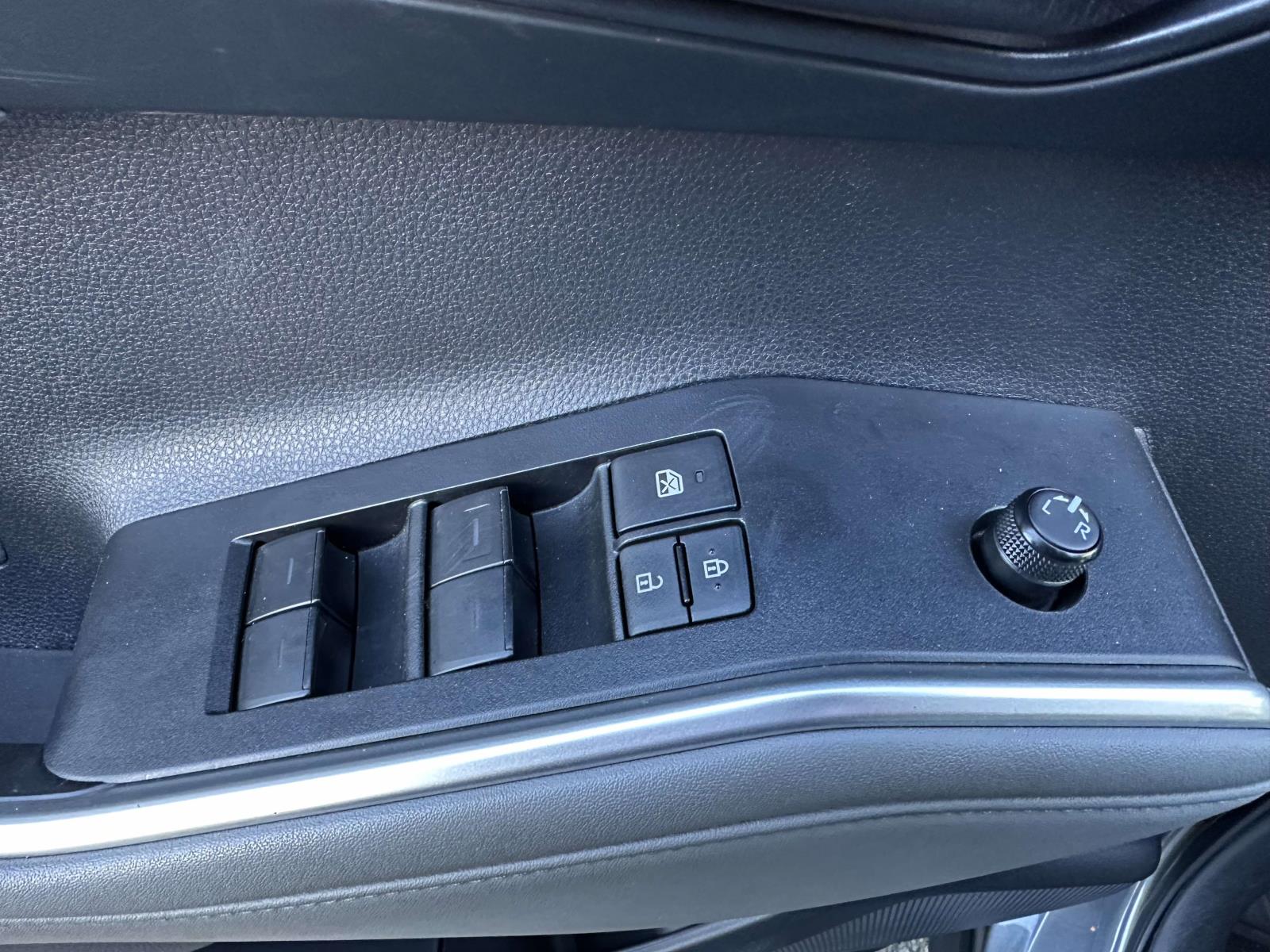 used 2022 Toyota Highlander car, priced at $35,755