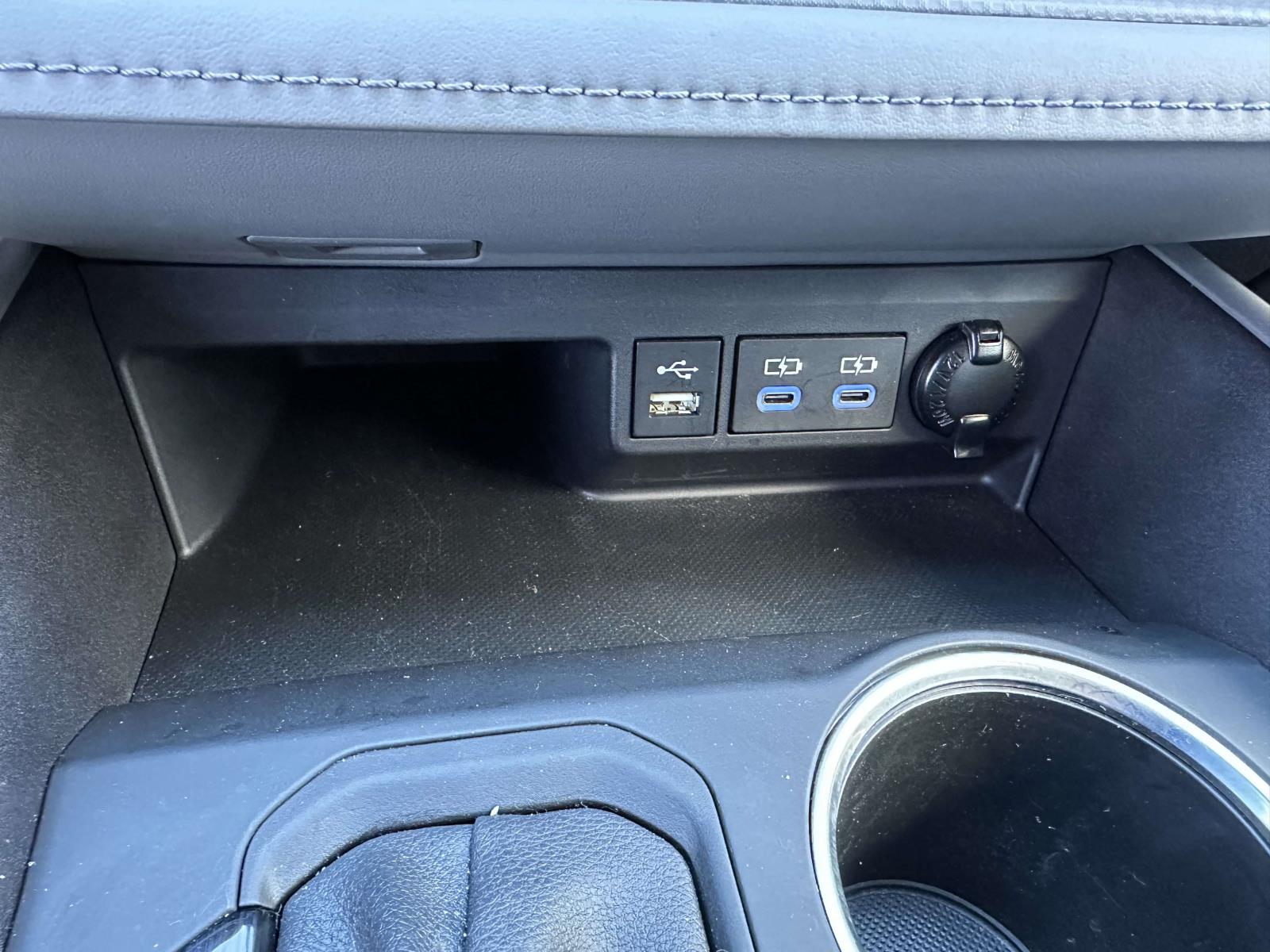 used 2022 Toyota Highlander car, priced at $35,755