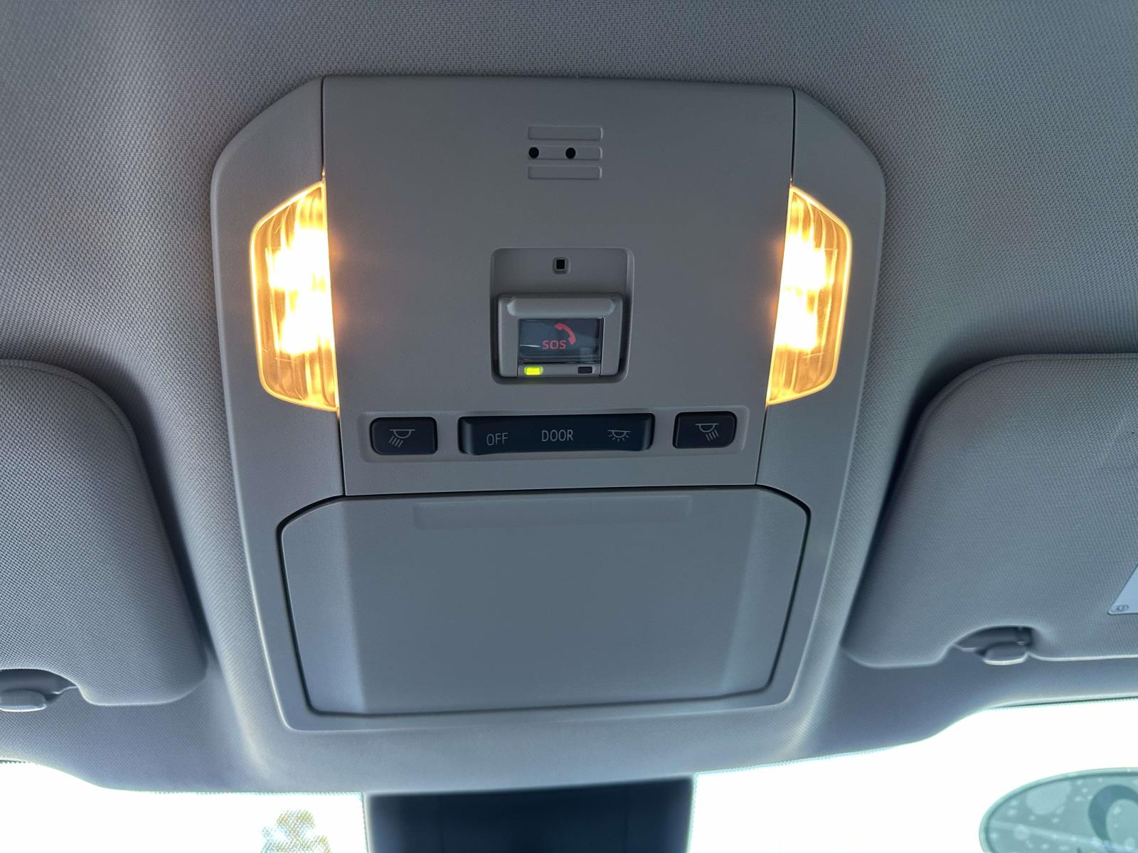 used 2022 Toyota Highlander car, priced at $35,755