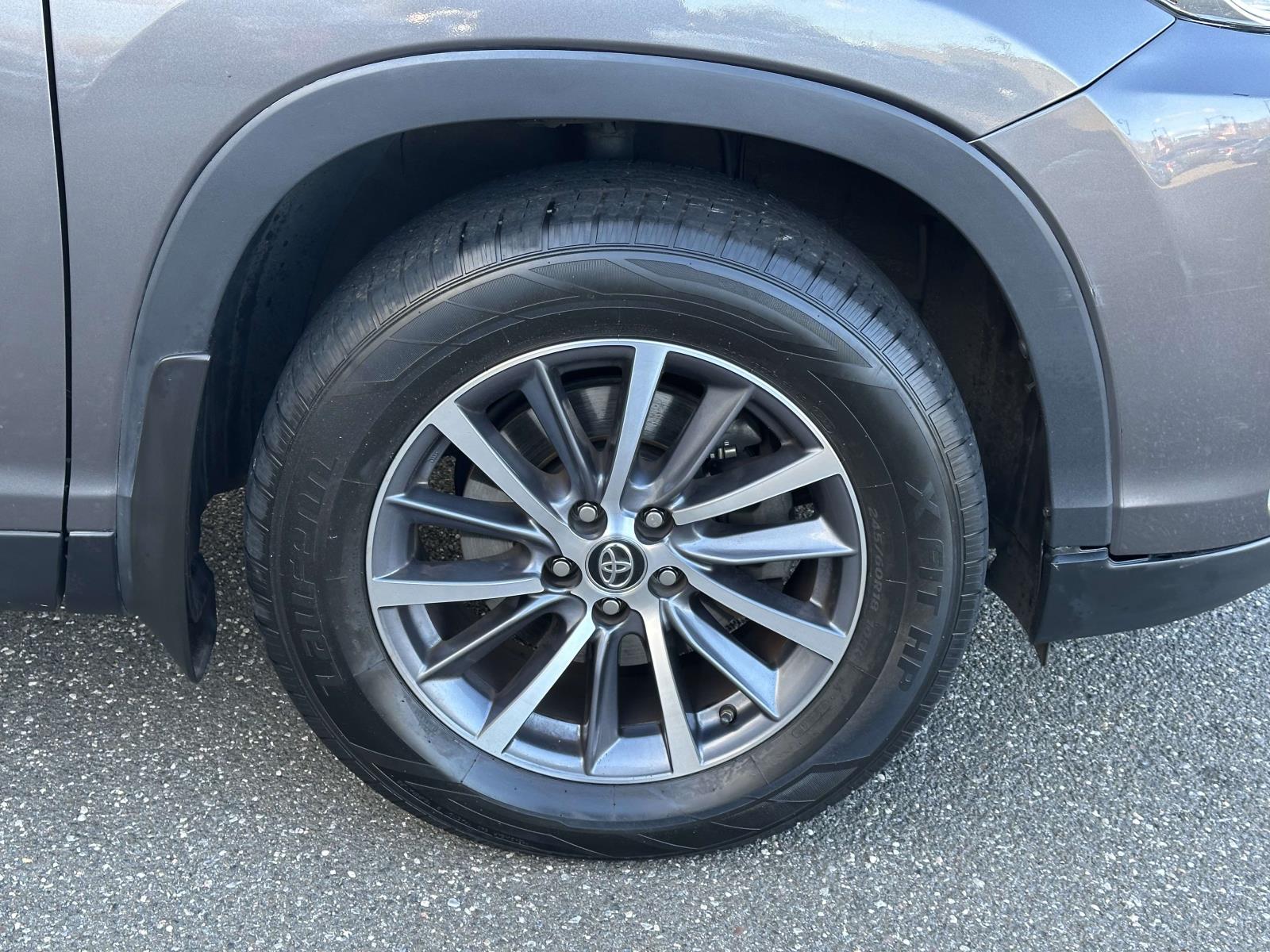 used 2019 Toyota Highlander car, priced at $25,232