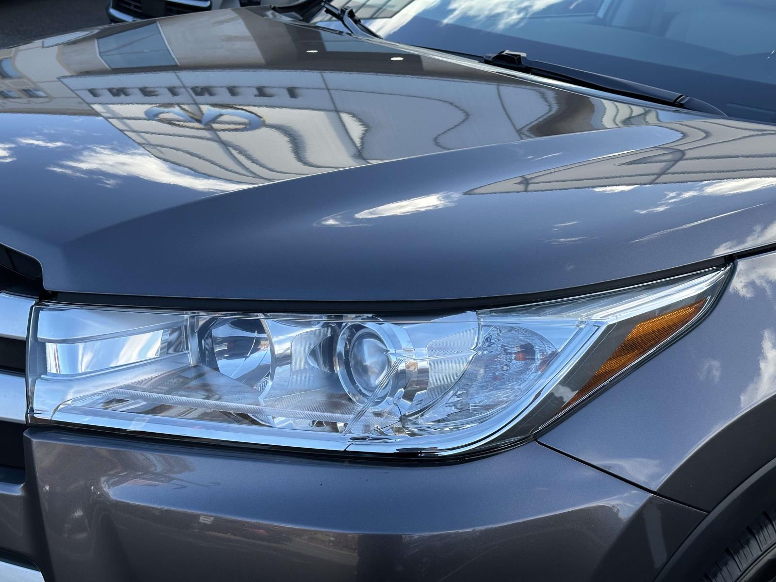 used 2019 Toyota Highlander car, priced at $25,232