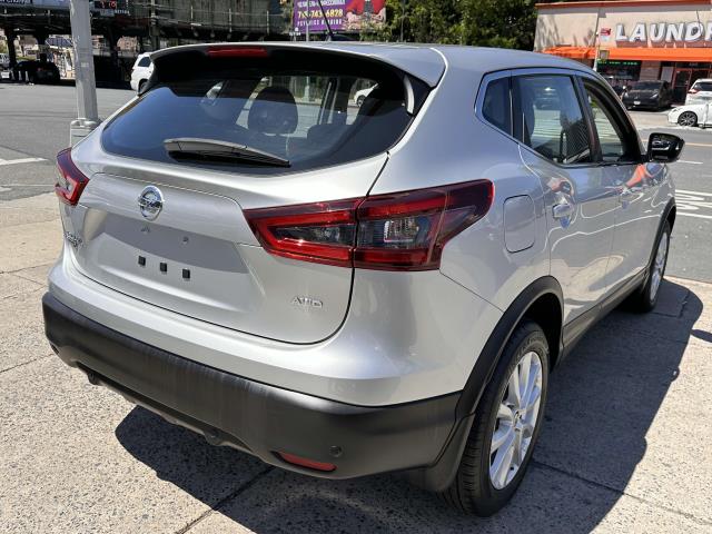 used 2022 Nissan Rogue Sport car, priced at $23,995