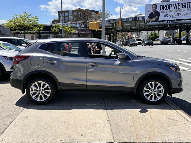 used 2022 Nissan Rogue Sport car, priced at $23,995