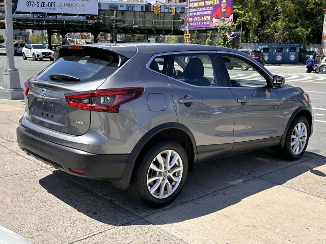 used 2022 Nissan Rogue Sport car, priced at $23,995