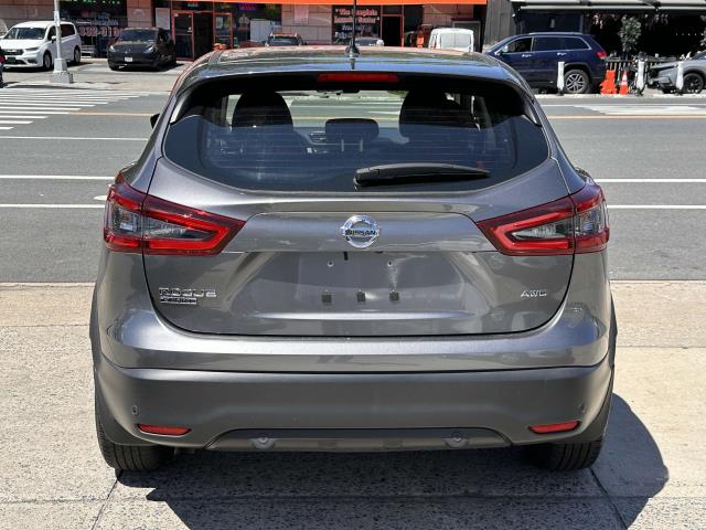 used 2022 Nissan Rogue Sport car, priced at $23,995