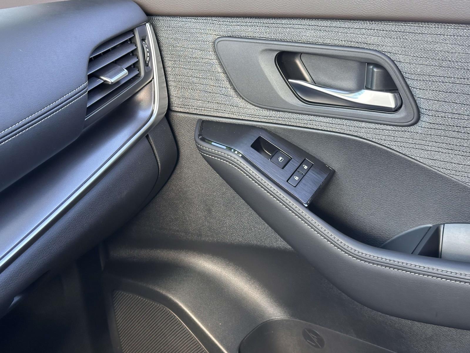 used 2023 Nissan Rogue car, priced at $25,995